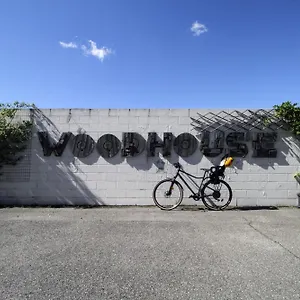 https://hotel-woodhouse.it-lombardy.com